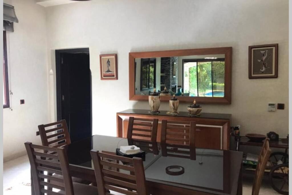 Magnifique Villa Avec Piscine Chauffee Que Pour Famille Marrakesh Exteriör bild